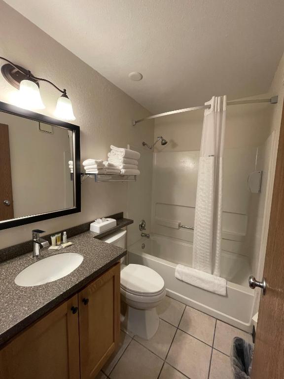 Super 8 by Wyndham Bemidji MN - Habitación Queen