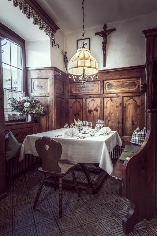 Fotografie z fotogalerie ubytování Gasthof Einhorn Schaller v destinaci Schwaz