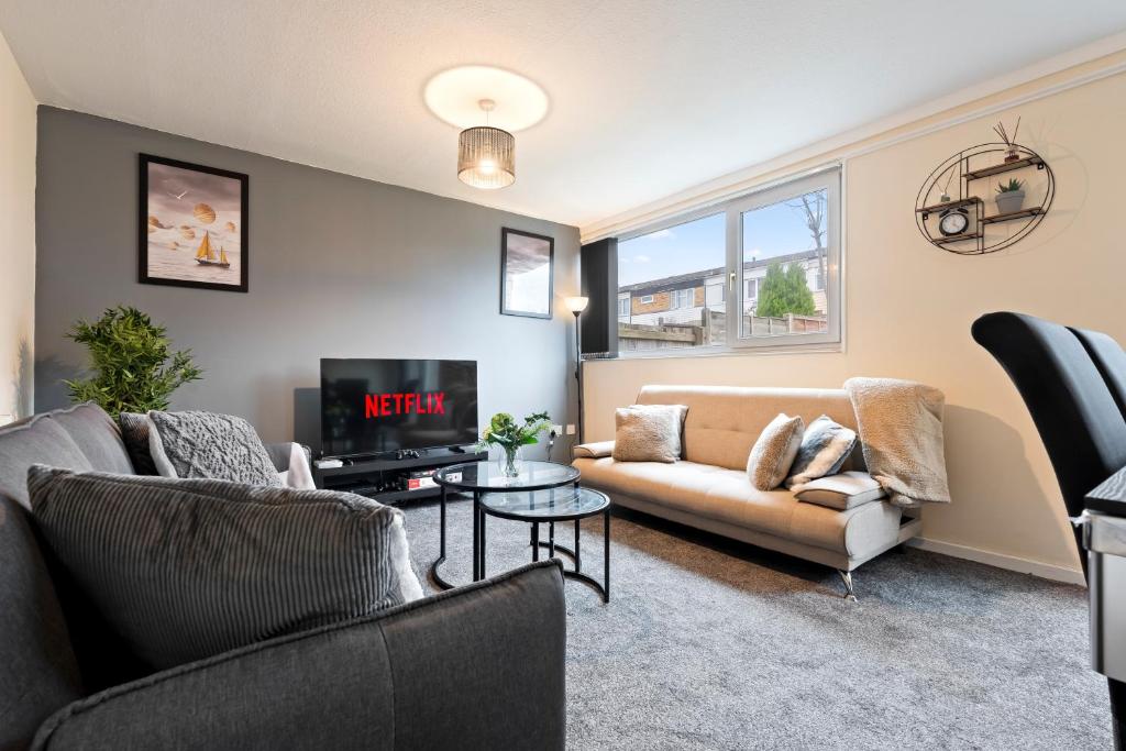 Χώρος καθιστικού στο 8Guests-3BR-Parking-FamilyFriendly-NearAirport