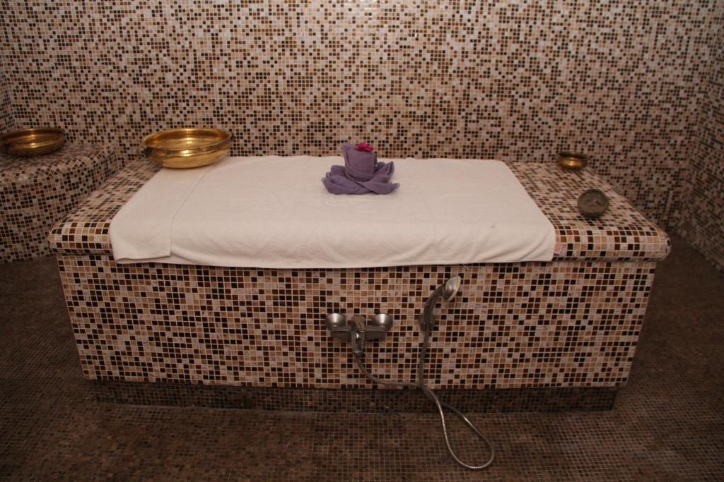 Ramee Rose Hotel - Resim 41