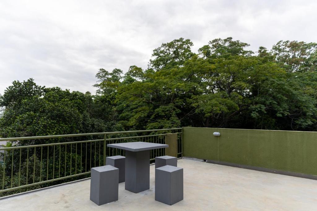 Balkón nebo terasa v ubytování Greenwood Edge Kandy