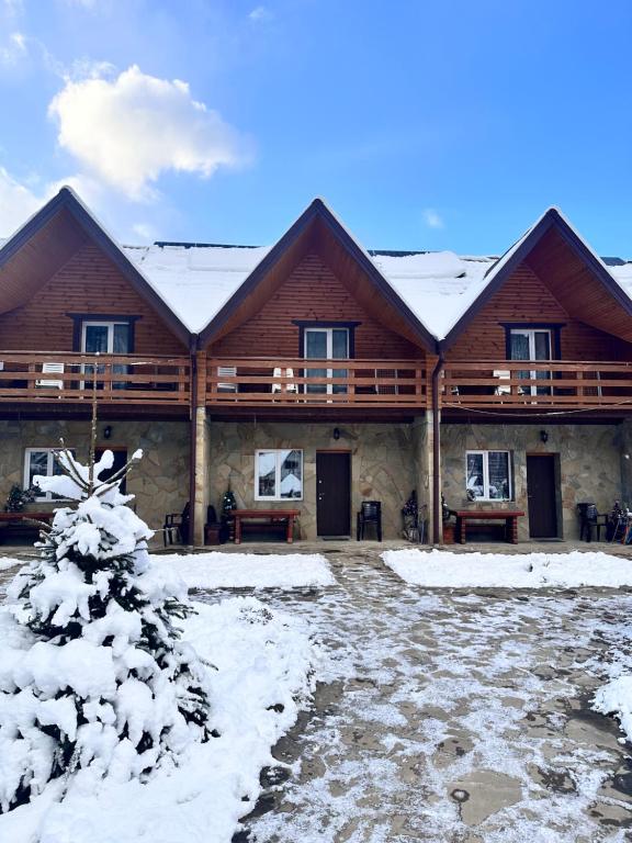 Tòa nhà nơi nhà nghỉ dưỡng tọa lạc