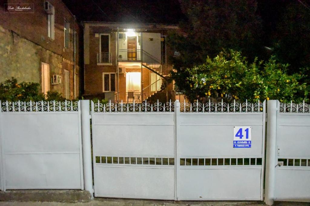 Fotografie z fotogalerie ubytování Apartment Soho Tabidze v destinaci Kutaisi