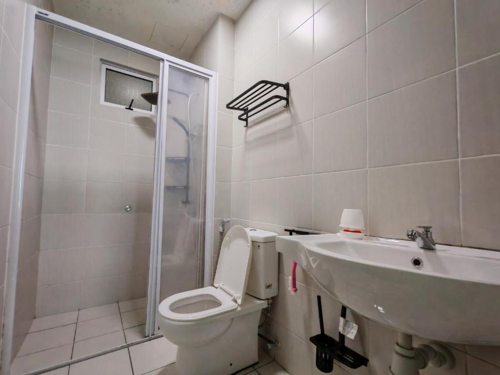 Koupelna v ubytování Near MMHE - 3 Bedrooms Homestay Meridin Bayvue Pasir Gudang