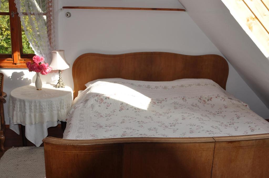 Postel nebo postele na pokoji v ubytování Villa Nostalgia