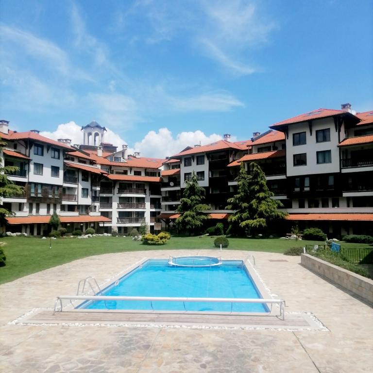 Bazén v ubytování Bansko Royal Towers apartment Star nebo v jeho okolí