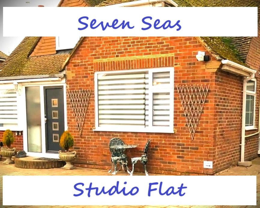 Seven Seas Beach Retreat Studio Flat - Appartamento Con Una Camera Da Letto