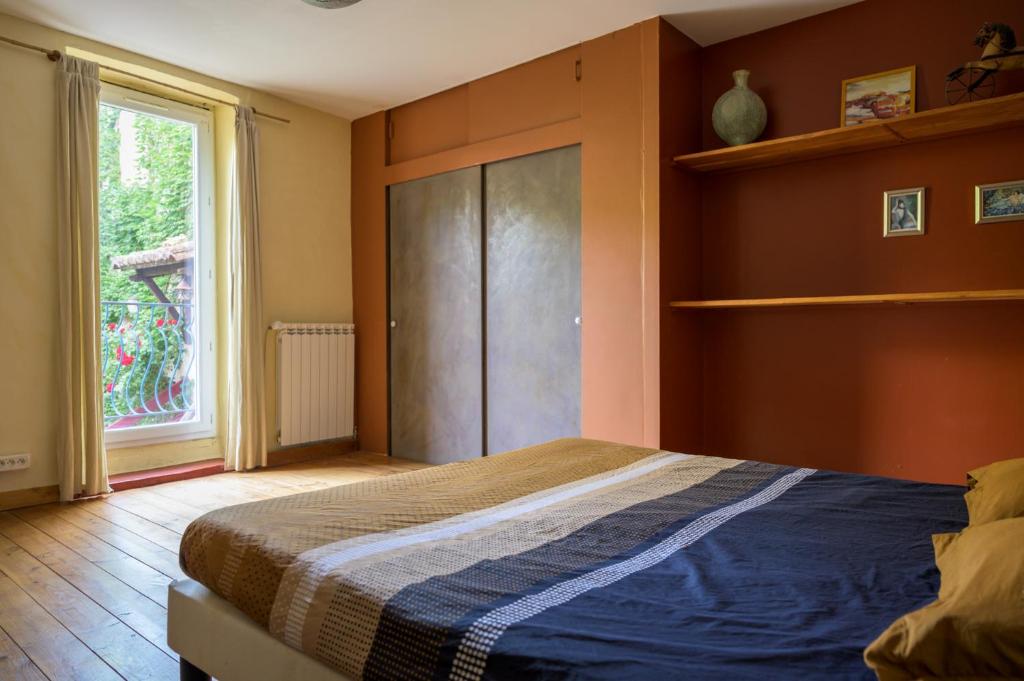 Postel nebo postele na pokoji v ubytování Gites de la Soulondre