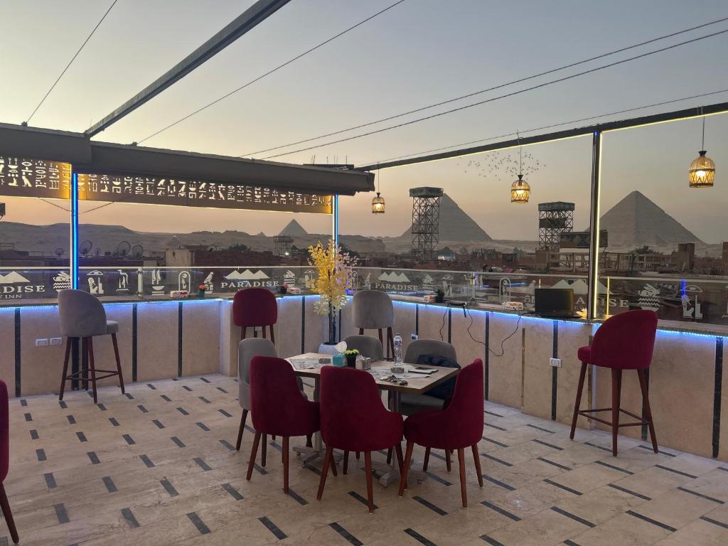 Restaurace v ubytování Paradise Pyramids View Inn