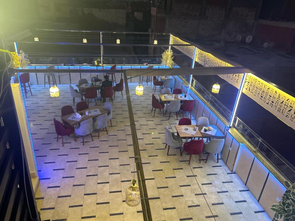 Restaurace v ubytování Paradise Pyramids View Inn