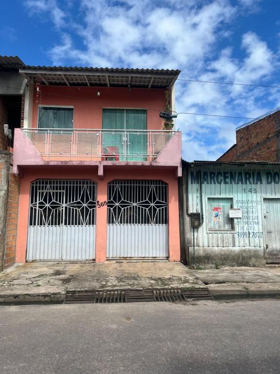 Budova, kde se prázdninový dům nachází