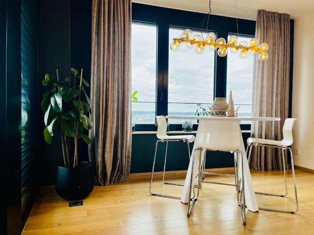 Fotografie z fotogalerie ubytování Elegant Sky Apartment with SPA v Lucembursku