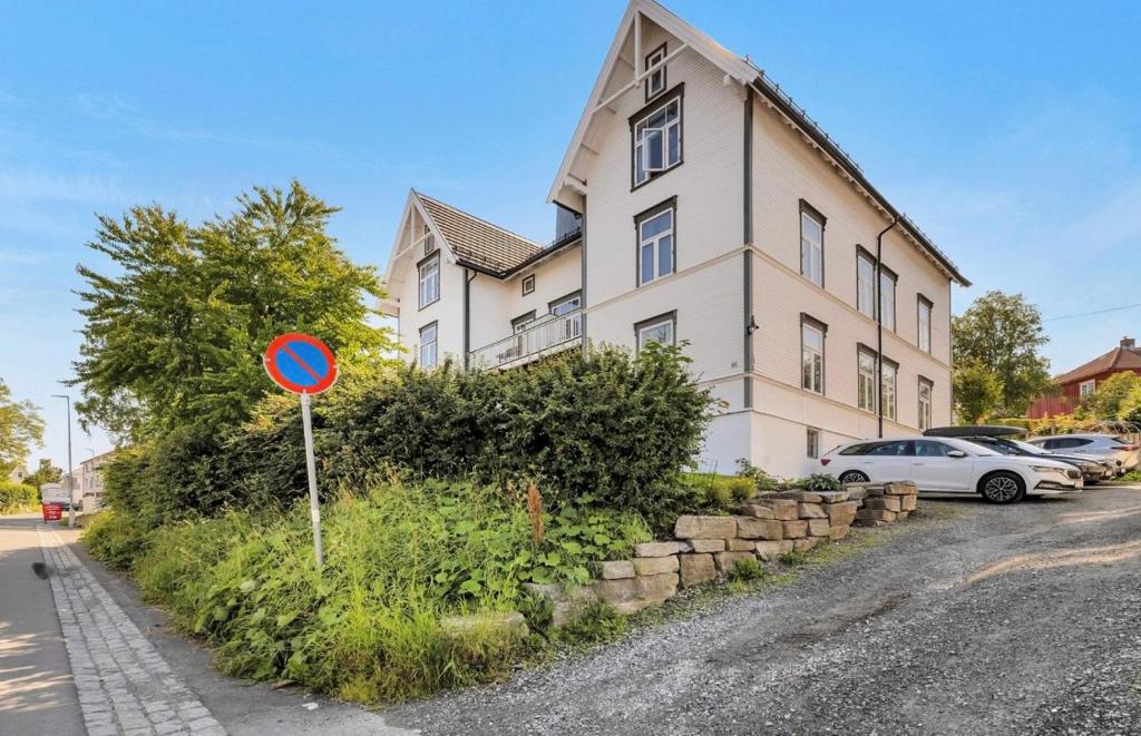 Gallery image of Colorful apartment in Trondheim