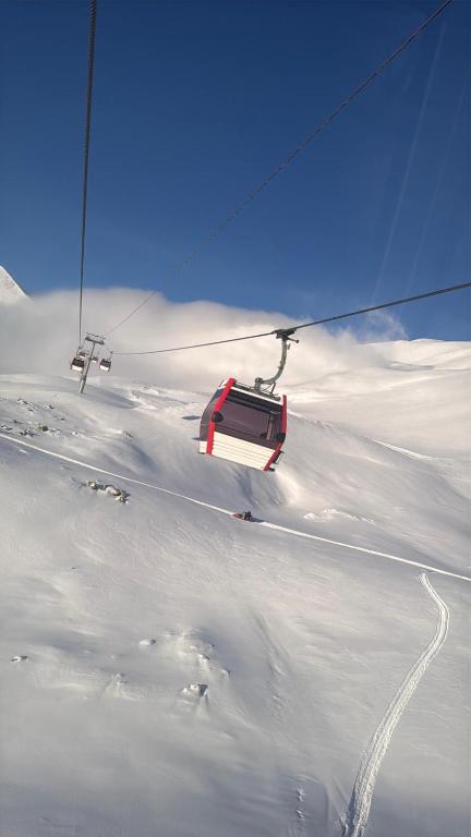 Marek Ski Studio 405 v zimě