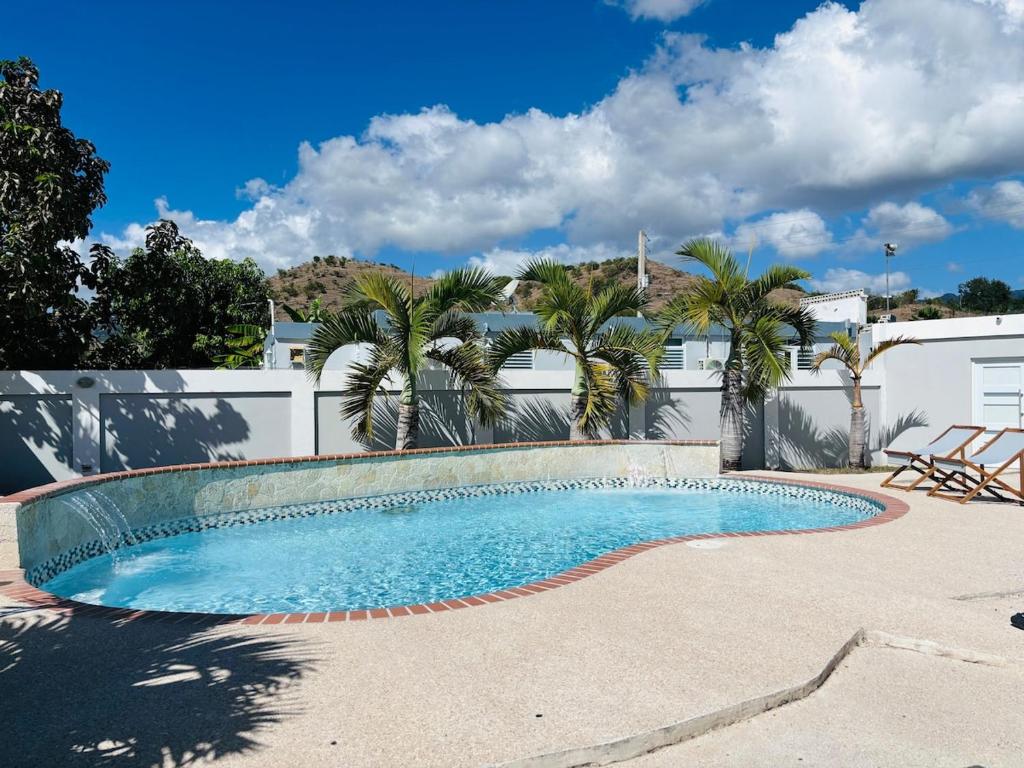 Beautiful and large with private pool and solar panels