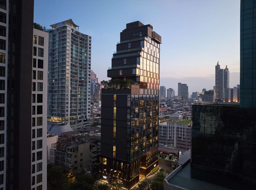dusitD2 Samyan Bangkok photo
