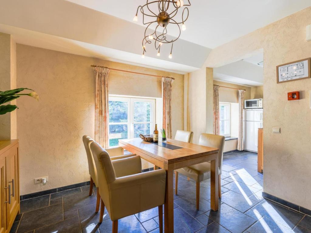 Fotografie z fotogalerie ubytování Apartment in Aywaille by River Amblève v destinaci Aywaille