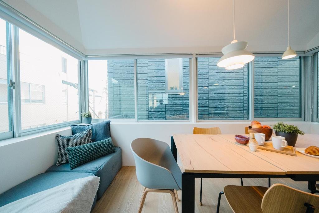 Posezení v ubytování Tokyo Cabin