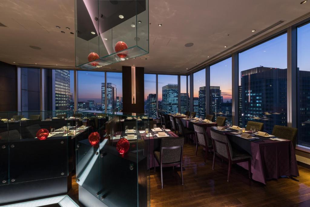 Restaurace v ubytování Hotel Metropolitan Tokyo Marunouchi