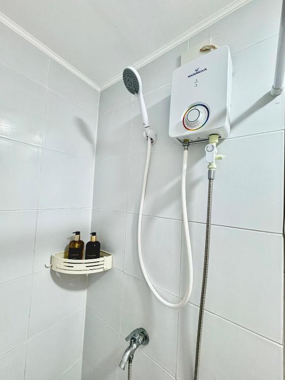 Koupelna v ubytování Lene Condominium Unit Rental