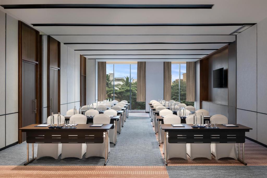 Posezení v ubytování Four Points by Sheraton Chennai, Velachery
