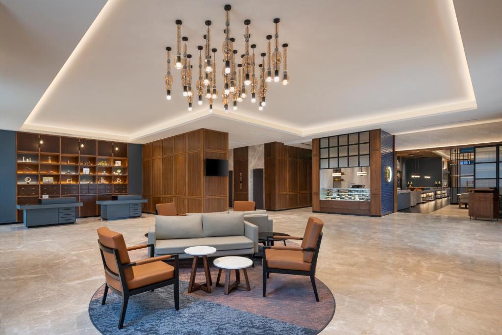 Posezení v ubytování Four Points by Sheraton Chennai, Velachery