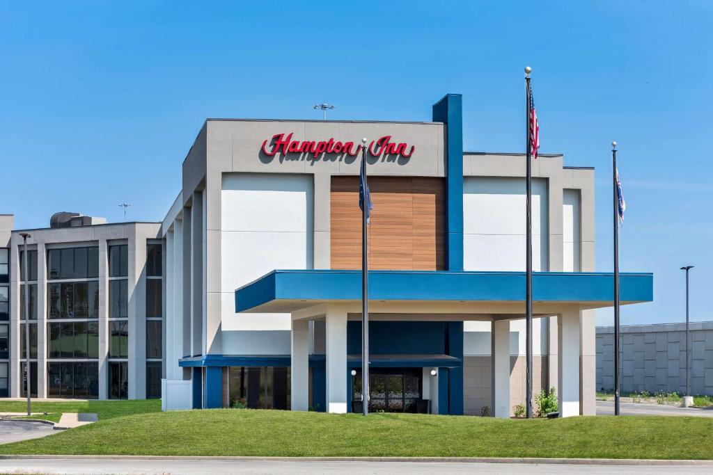 Hampton Inn Indianapolis Northeast/Castleton photo