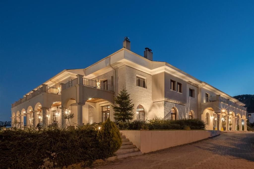 The Lake Hotel - Resim 11