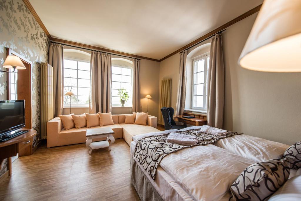 Postel nebo postele na pokoji v ubytování Berghotel Eisenach