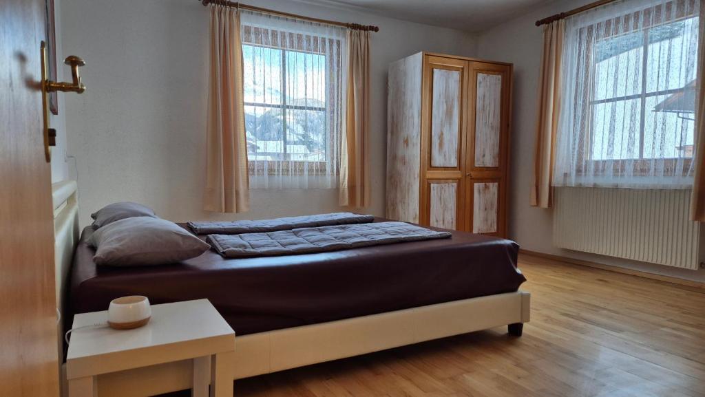 Posteľ alebo postele v izbe v ubytovaní Alina's DIY-Haus St.Jakob