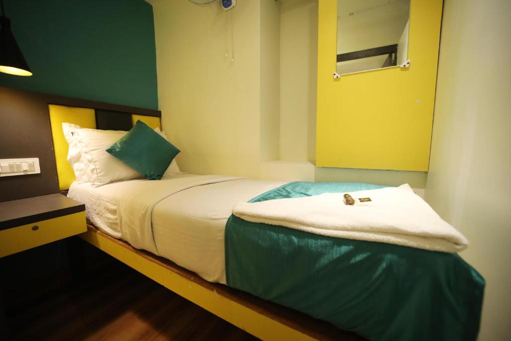 Postel nebo postele na pokoji v ubytování CABIN STAY-SOCIAL HUBZ