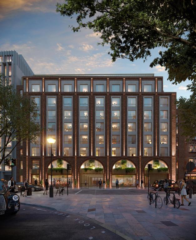 The July - London Victoria