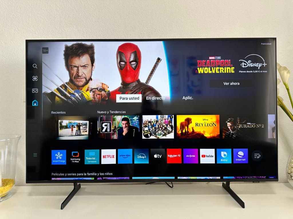 TV a/nebo společenská místnost v ubytování Apartamento Carihuela Beach Experience