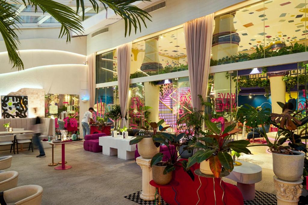 The Fig Lobby Bangkok photo