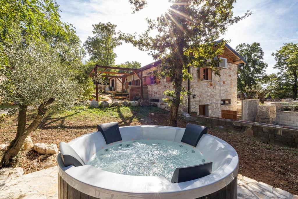 Paradiso Istriano with Jacuzzi