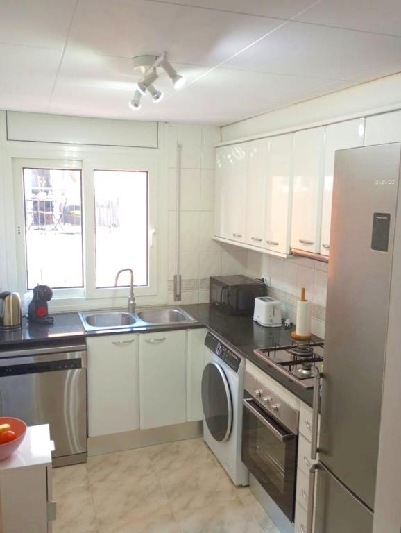 Kuchyňa alebo kuchynka v ubytovaní Apartamento Costa Brava 22
