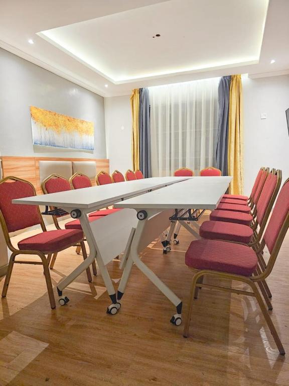 Konferenční prostory v ubytování Raha Suites - Westlands