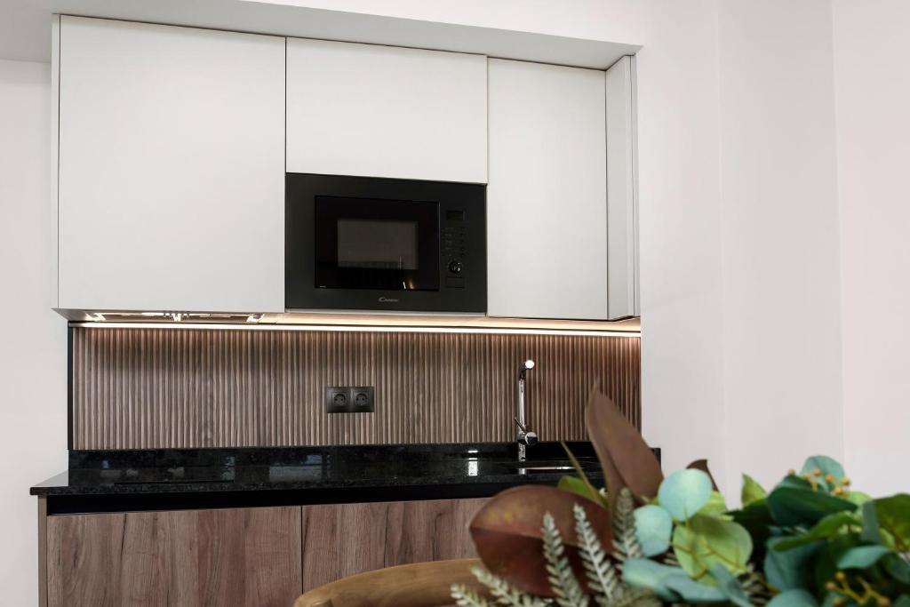 Hotel Aptos Alejandra Home by Maxi Hoteles - Resim 42