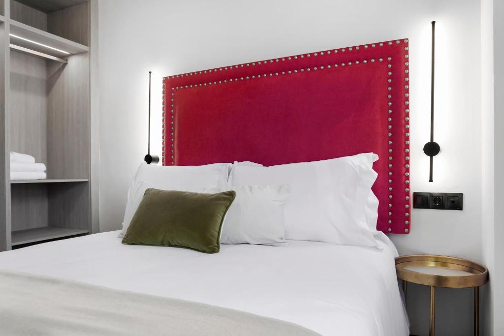 Hotel Aptos Alejandra Home by Maxi Hoteles - Resim 40