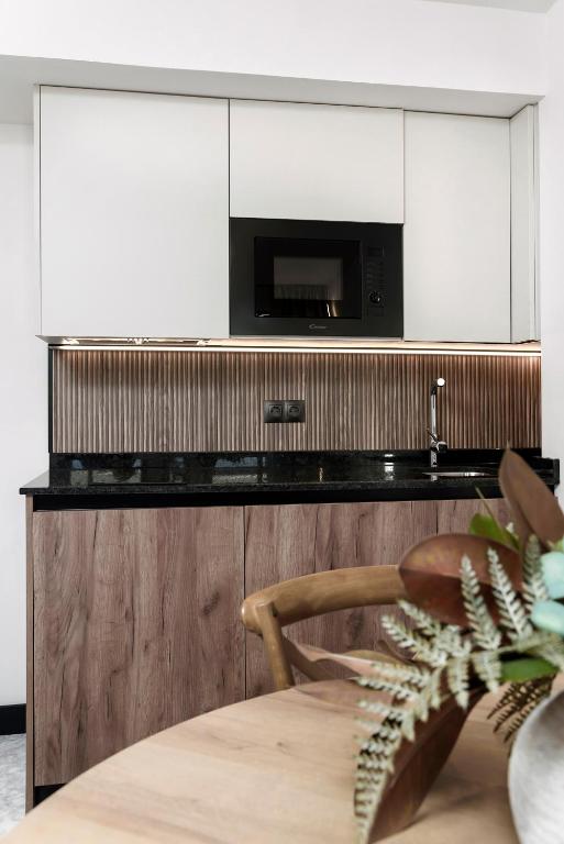 Hotel Aptos Alejandra Home by Maxi Hoteles - Resim 38