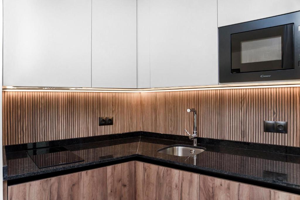 Hotel Aptos Alejandra Home by Maxi Hoteles - Resim 44