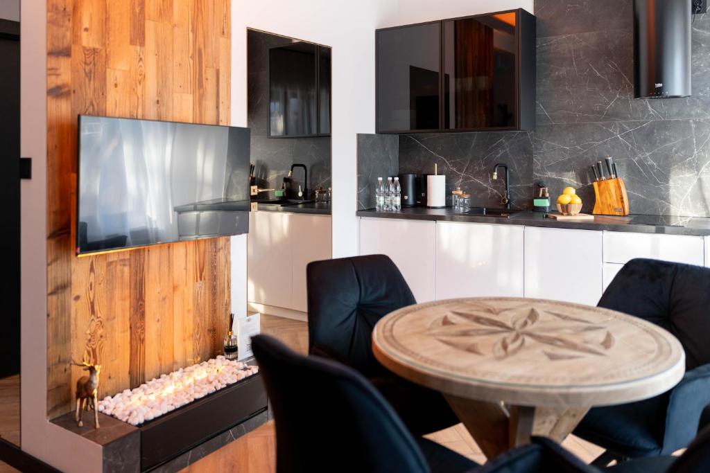 
Two-Bedroom Deluxe Apartment
