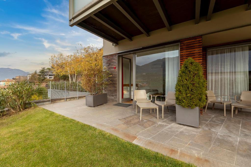 La Villa - Luxury Guest House - Deluxe Double Or Twin Room With Garden Access
