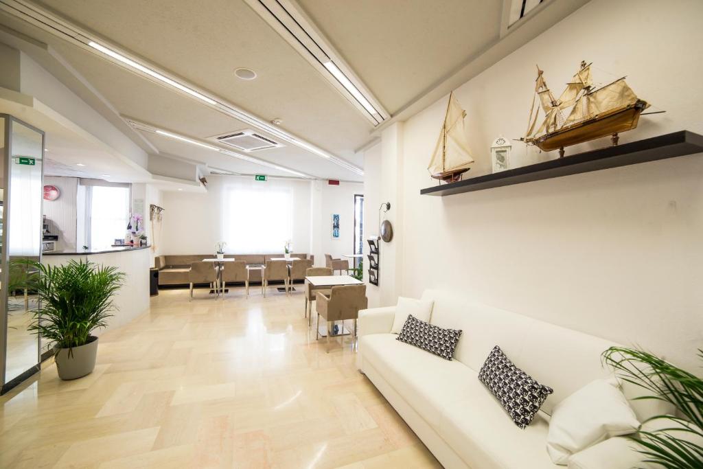Posezení v ubytování Ambra Hotel Cattolica