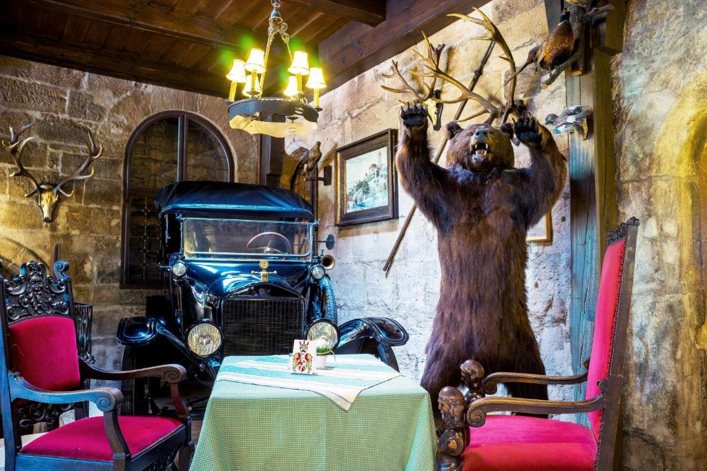 Posezení v ubytování Burg Colmberg Hotel