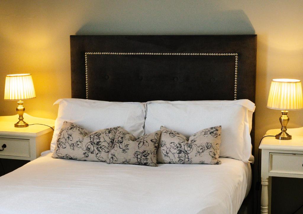 Cama o camas de una habitación en Conyngham Arms Hotel