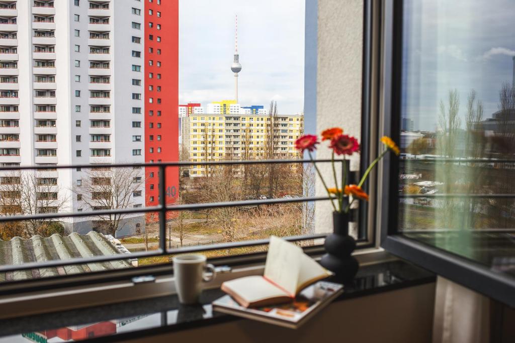 The Circus Living - 1