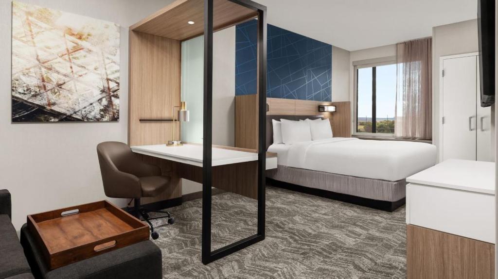 Postel nebo postele na pokoji v ubytování SpringHill Suites by Marriott Kanab