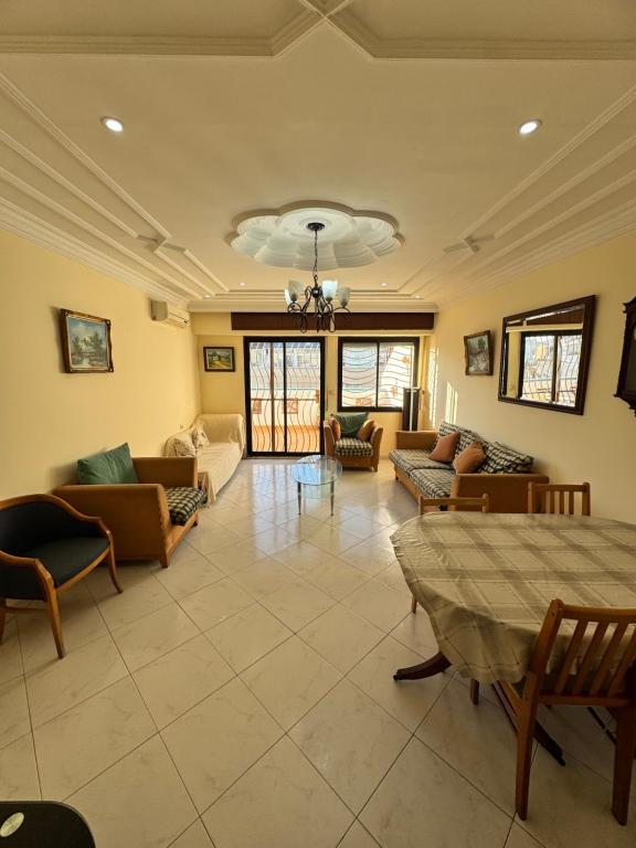 Area soggiorno di Apartment in the Center of Tangier