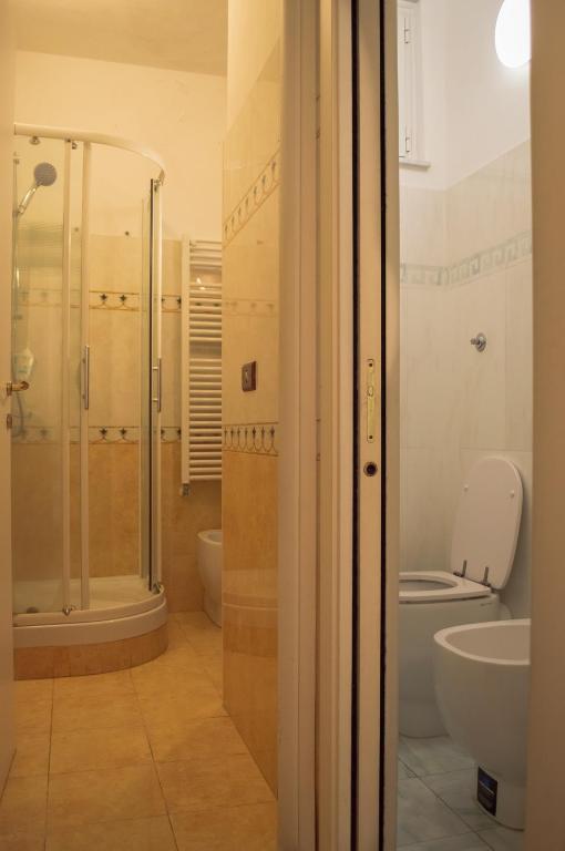 Koupelna v ubytování OStellin Genova Hostel
